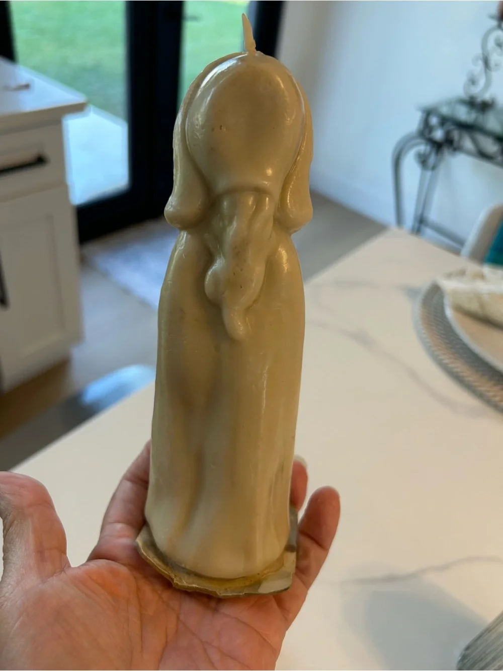 Vintage Sun Pilgrim Prayer Women Figure Candle in Beige and Yellow